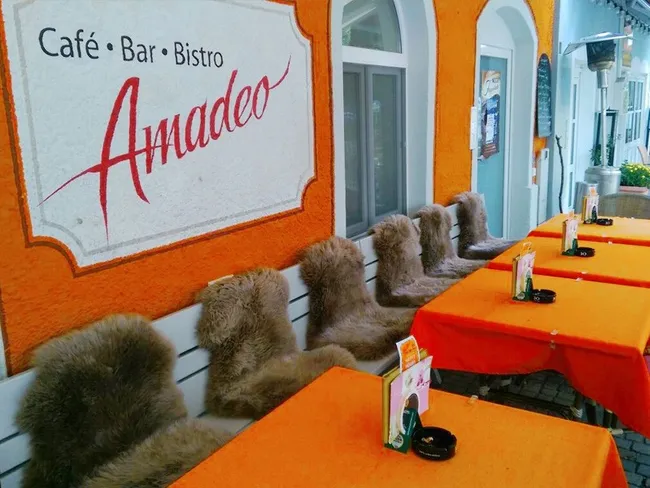 Amadeo Café Bar Bistro
