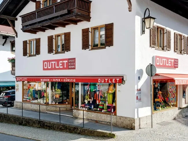 OUTLET REIT IM WINKL